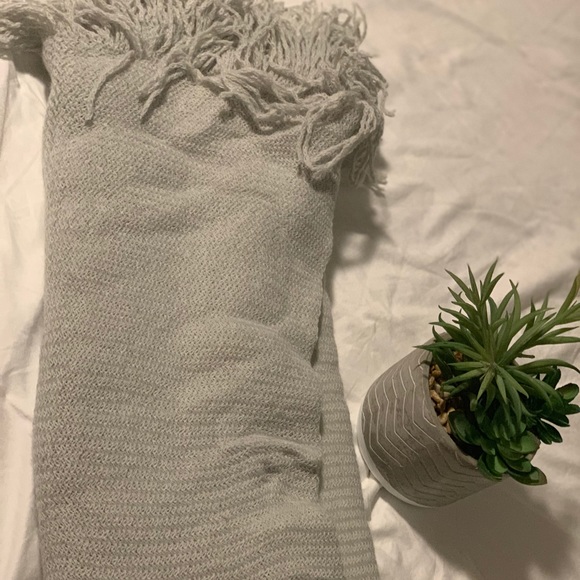 Hand knit scarf - Picture 3 of 6